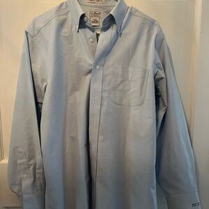 LL Bean Men’s Button Down Shirt Light Blue